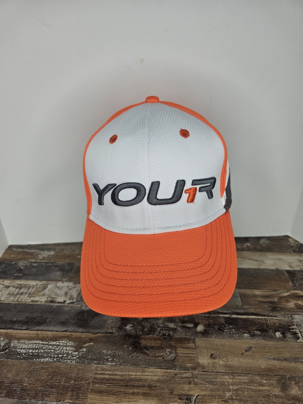 Dustin Johnson TaylorMade Player Issue Golf Hat Name Tag Inside (Not Signed) S/M